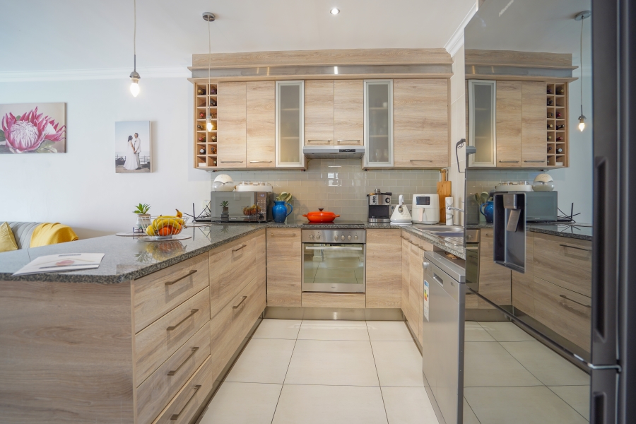 2 Bedroom Property for Sale in Parklands North Western Cape